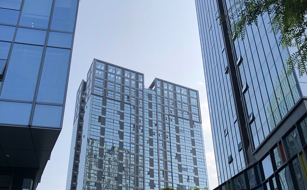 在东莞能做玻璃幕墙包工包料的公司