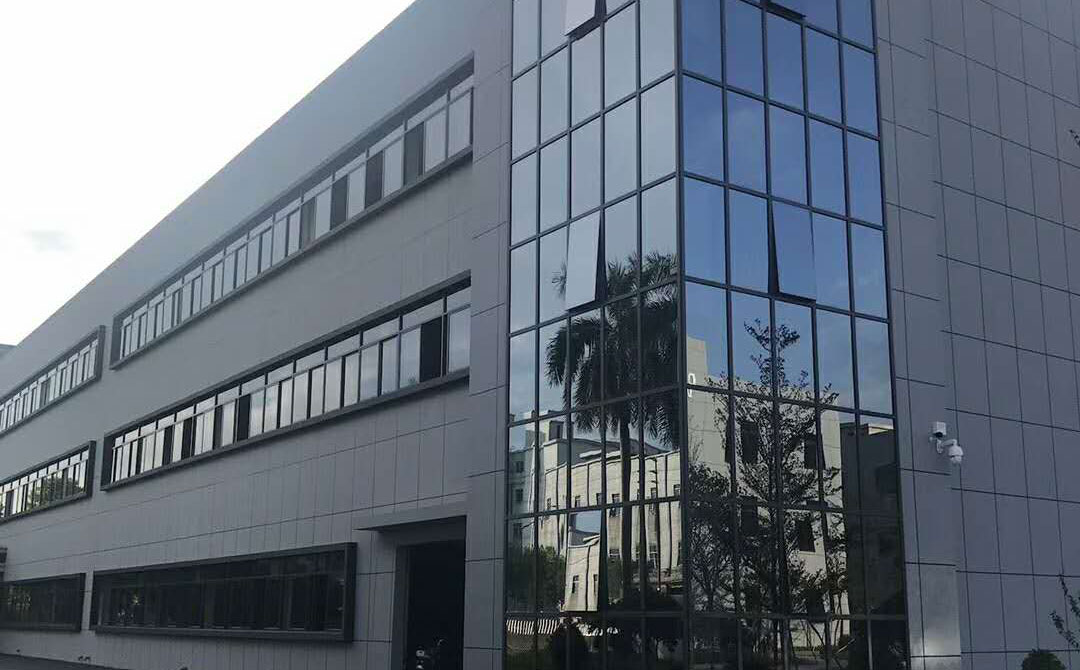 东莞自建房做玻璃幕墙的公司有吗