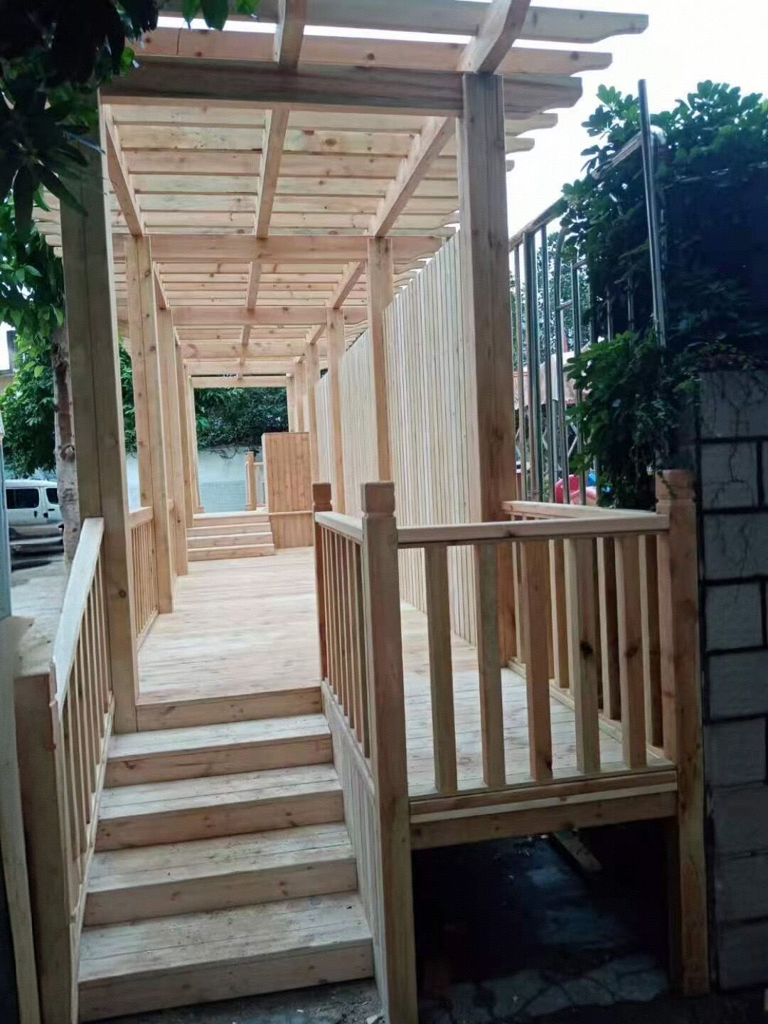 室内安装防腐木地板的要点：环保优先，通风散味别忽视