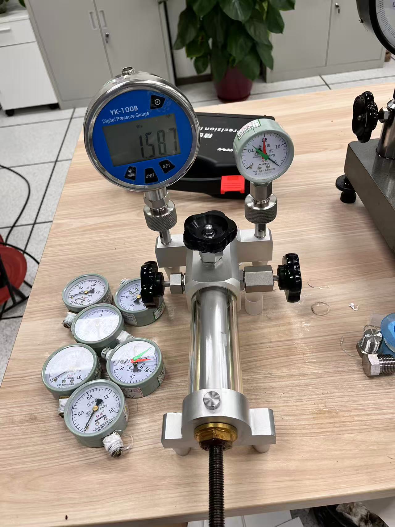 电接点压力表怎么检测